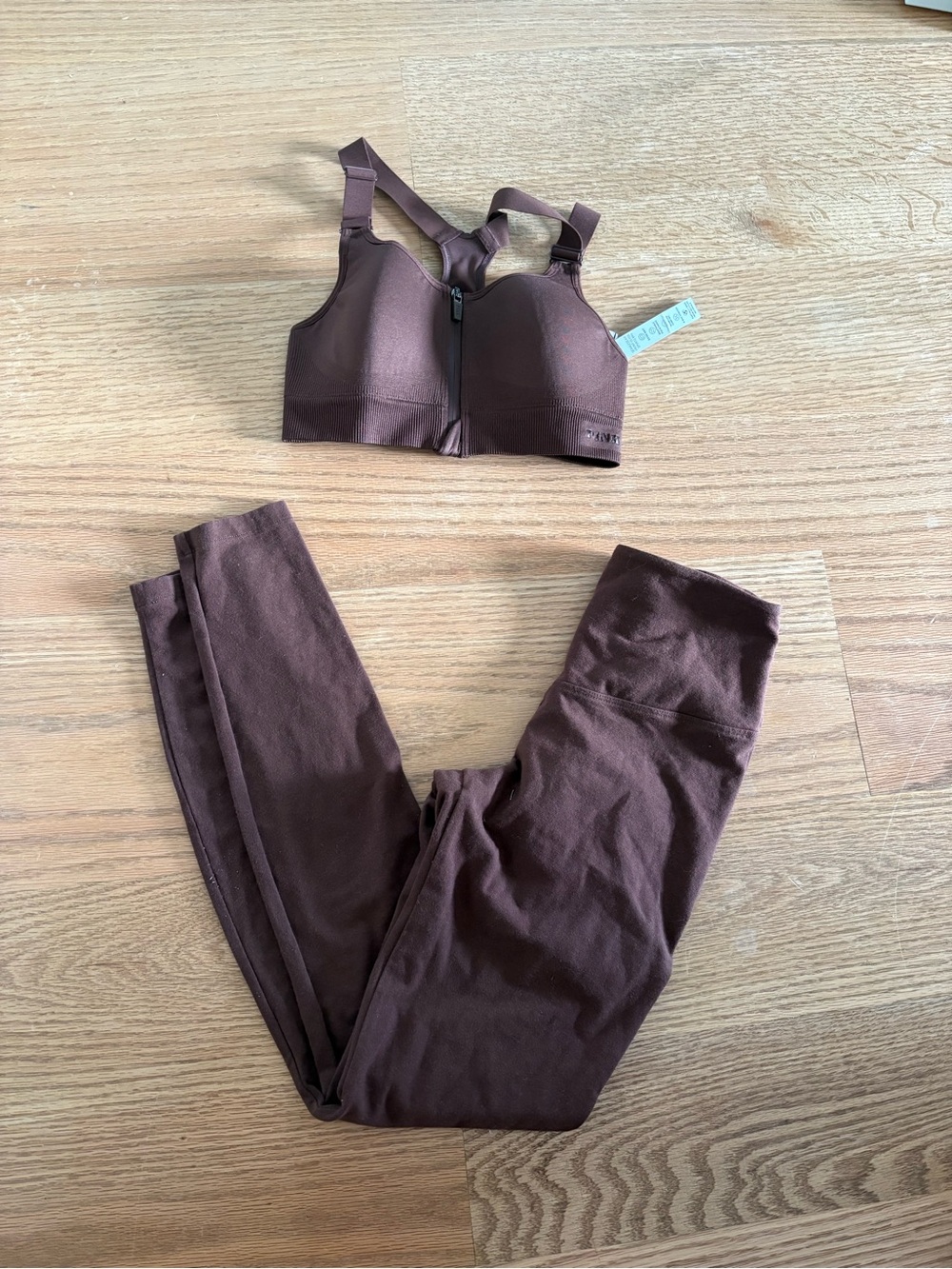 Brown Zip-Front Sports Bra and High-Waist Leggings Set